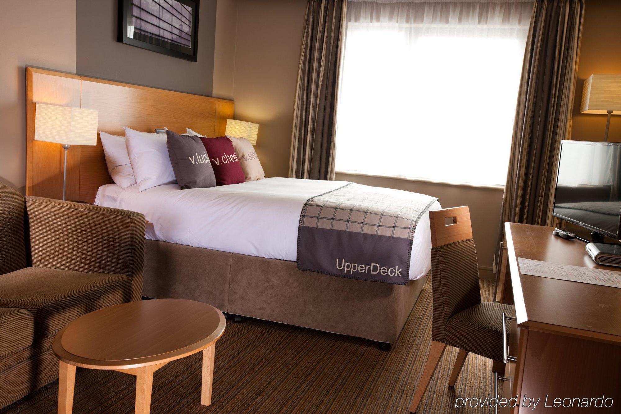 Village Hotel Nottingham Beeston  Kültér fotó