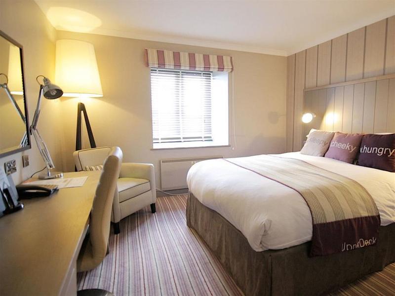 Village Hotel Nottingham Beeston  Kültér fotó
